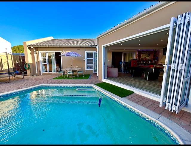 3 BEDROOM HOUSE FOR SALE IN EDGEMEAD